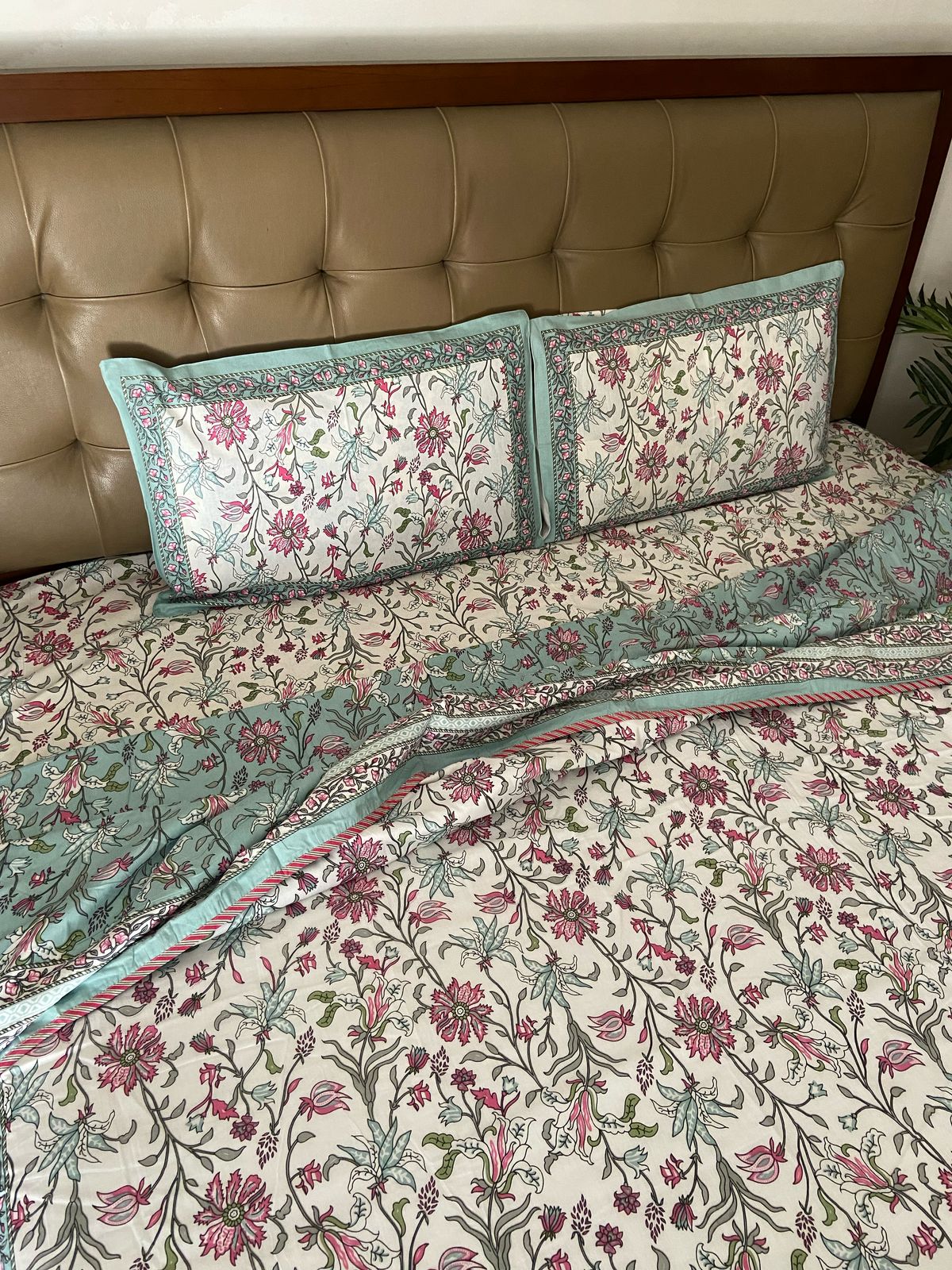 Double Bed Dohar With Matching Bedsheet