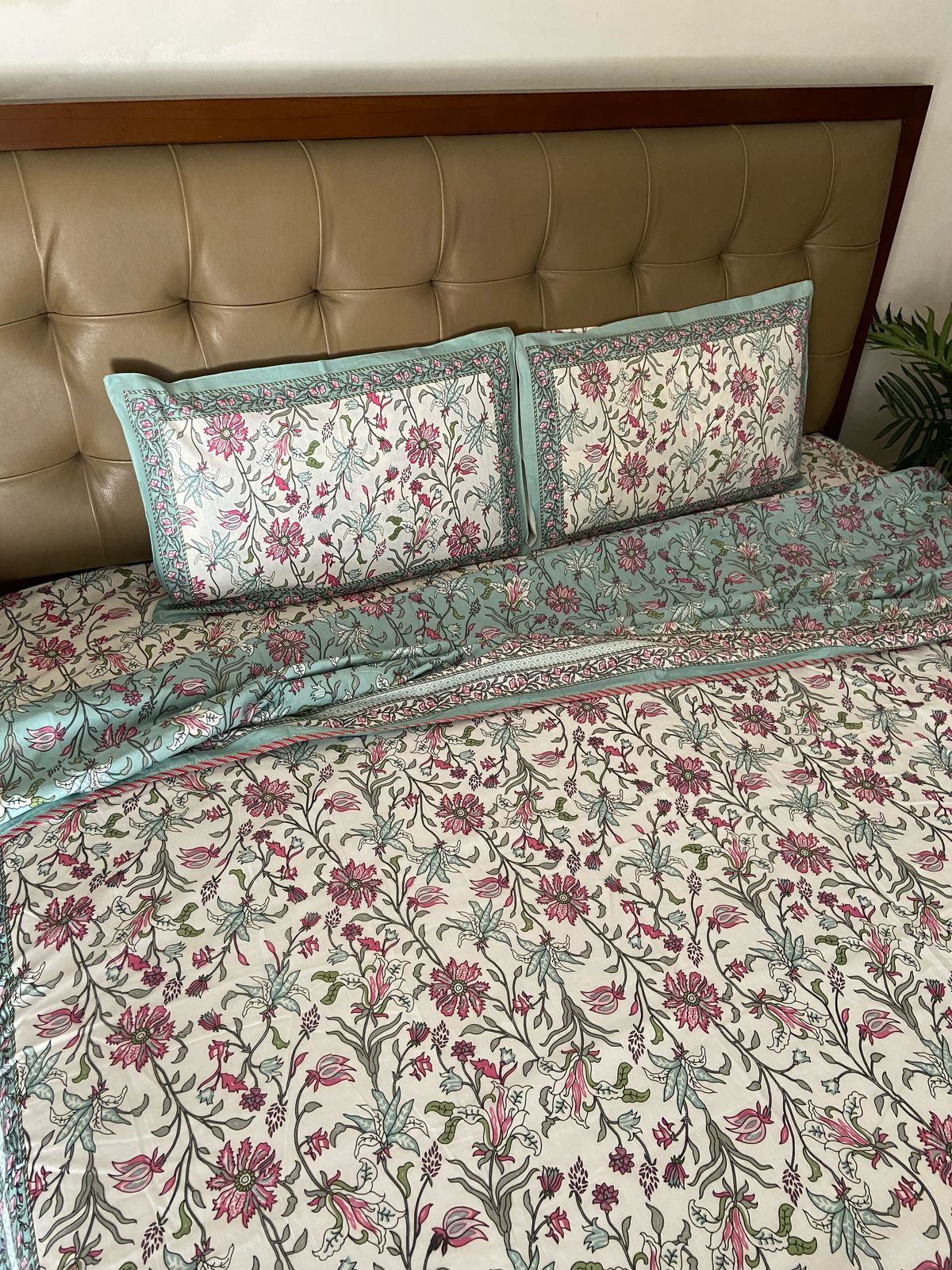 Double Bed Dohar With Matching Bedsheet