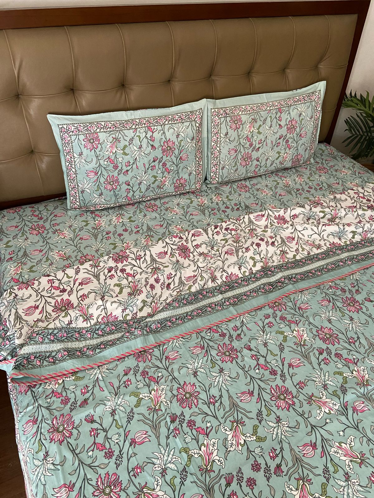 Double Bed Dohar With Matching Bedsheet