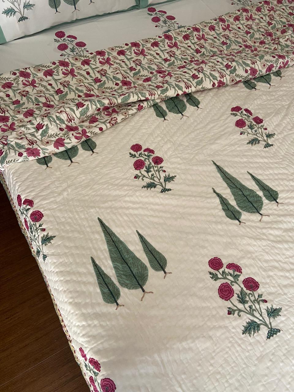 Double Bed Quilts With Matching Bedsheet