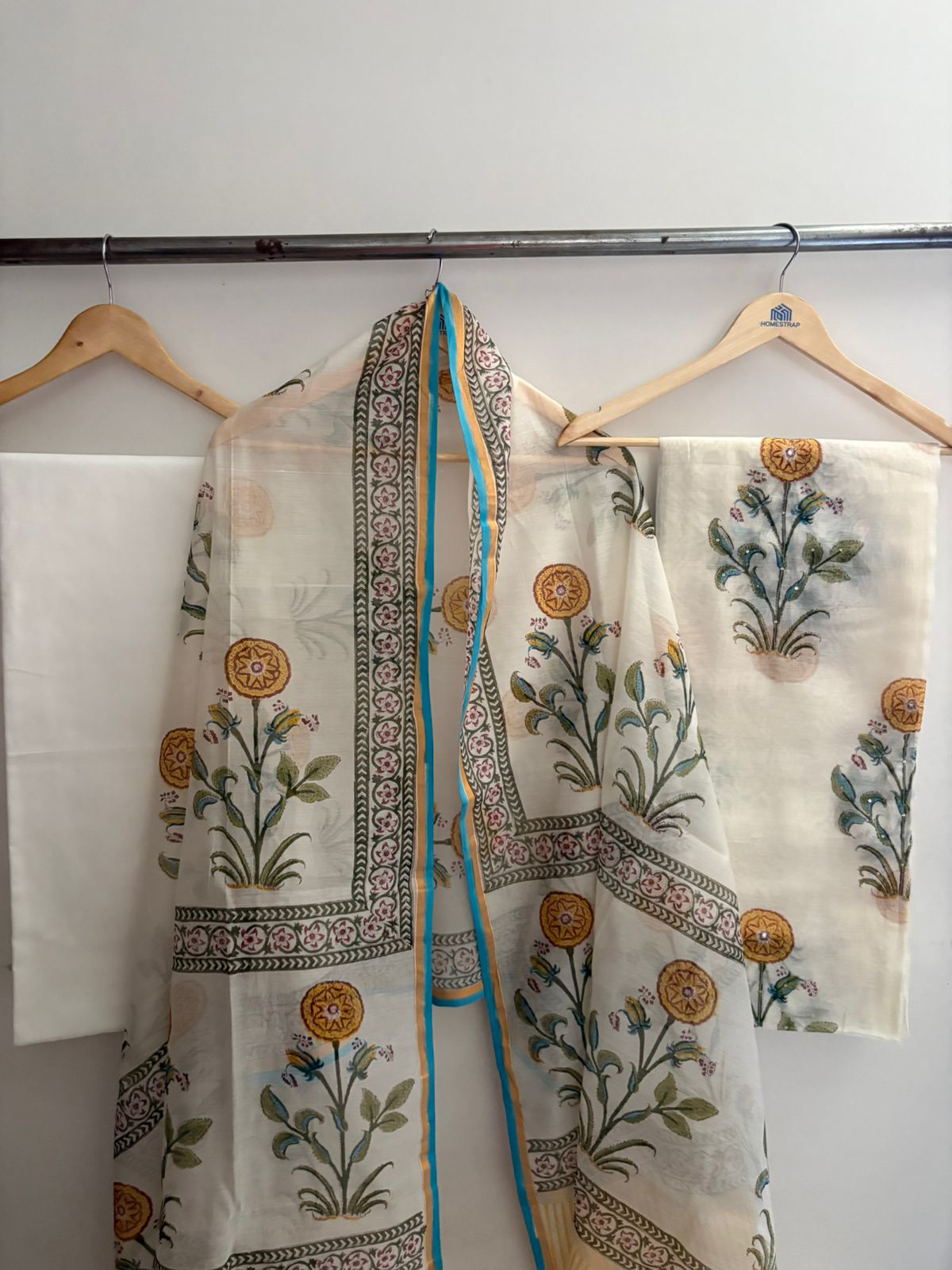 Unstitched Chanderi Suit