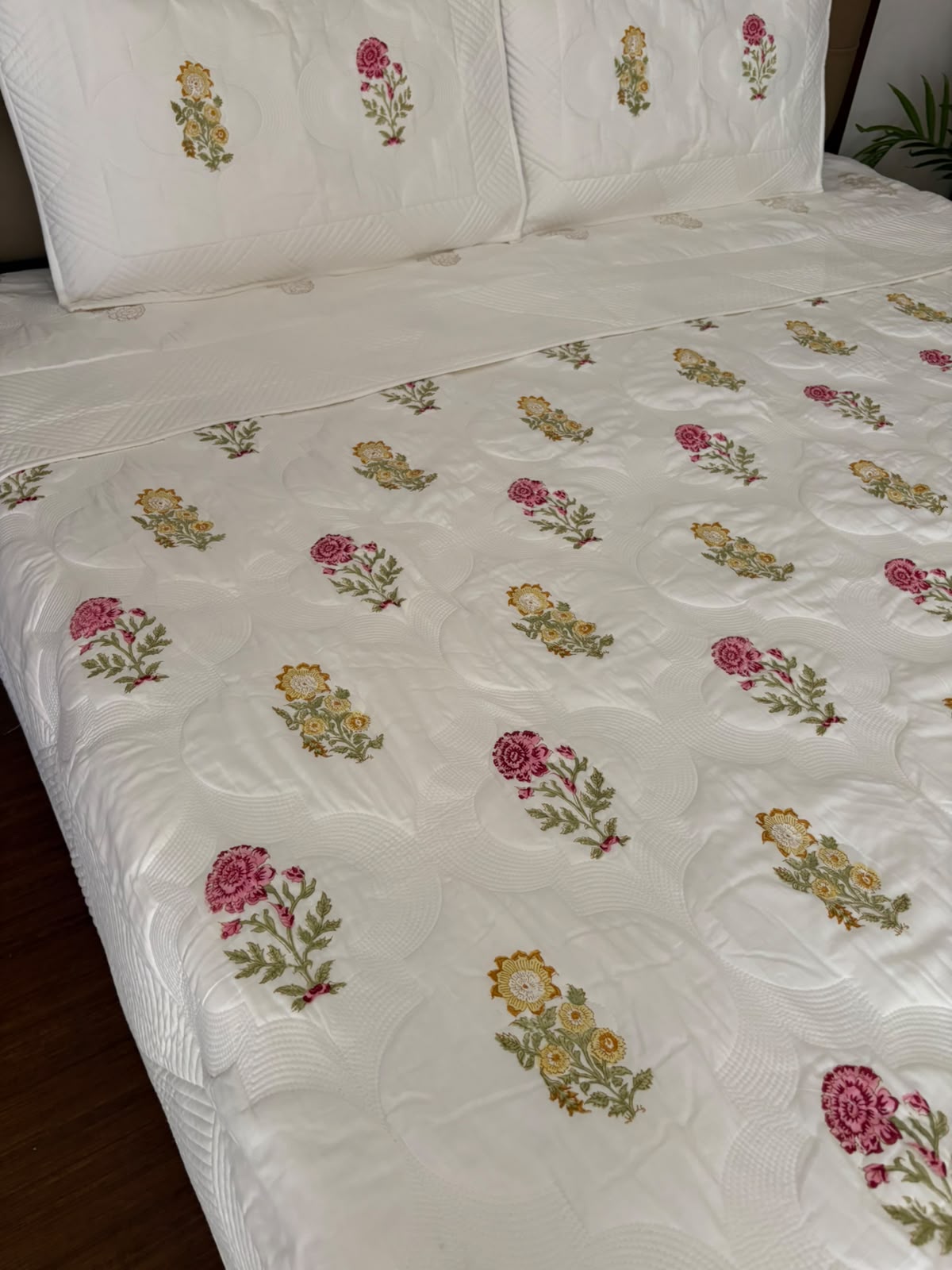 King Size Motif Quilted Bedcover