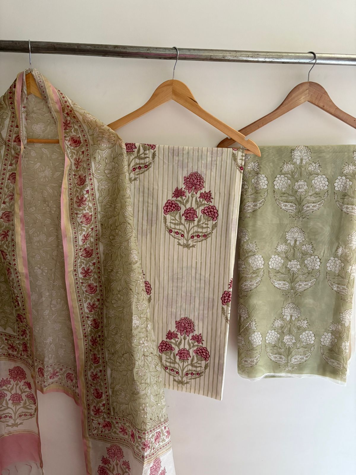 Semistitched Chanderi Suit