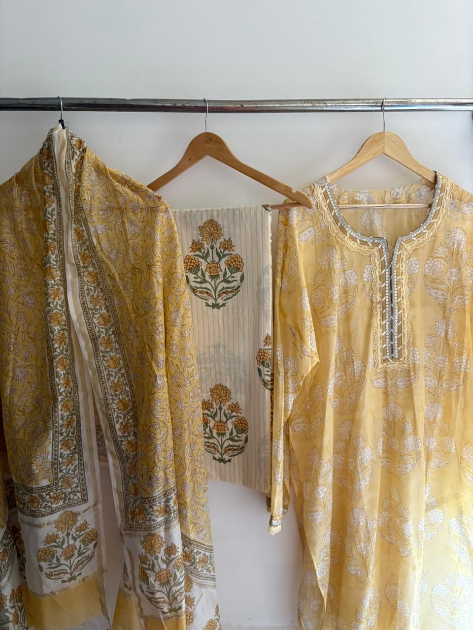 Semistitched Chanderi Suit