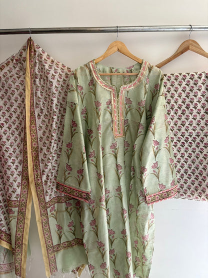 Semistitched Chanderi Suit