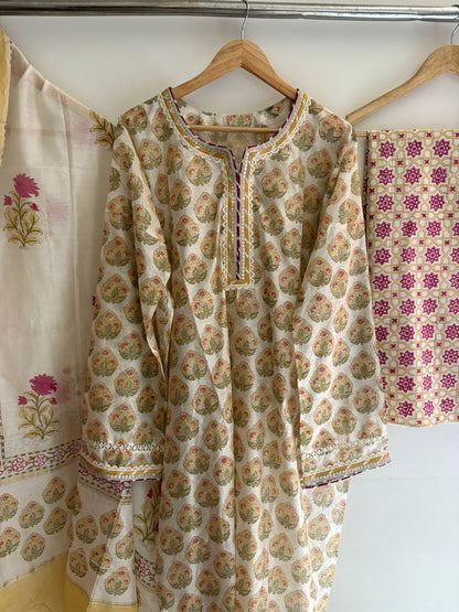 Semistitched Chanderi Suit