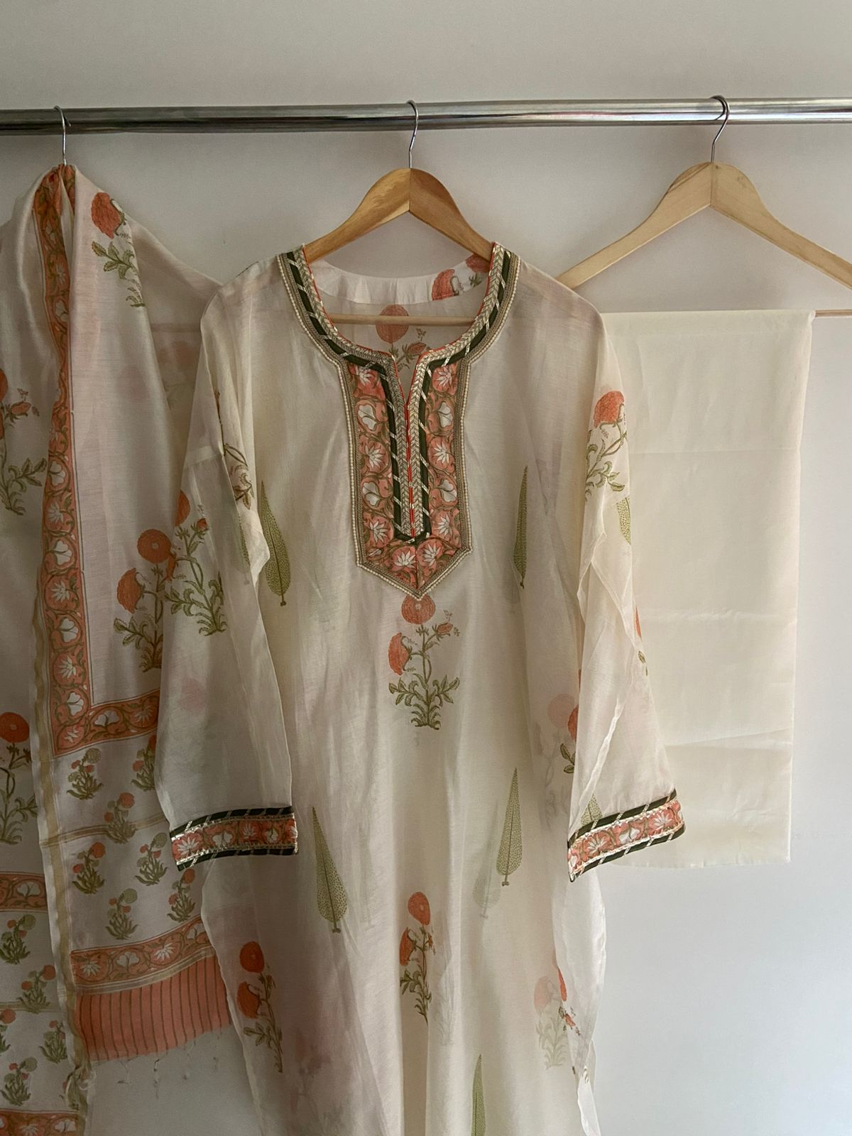 Semistitched Chanderi Suit