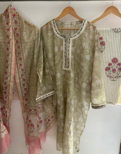 Semistitched Chanderi Suit