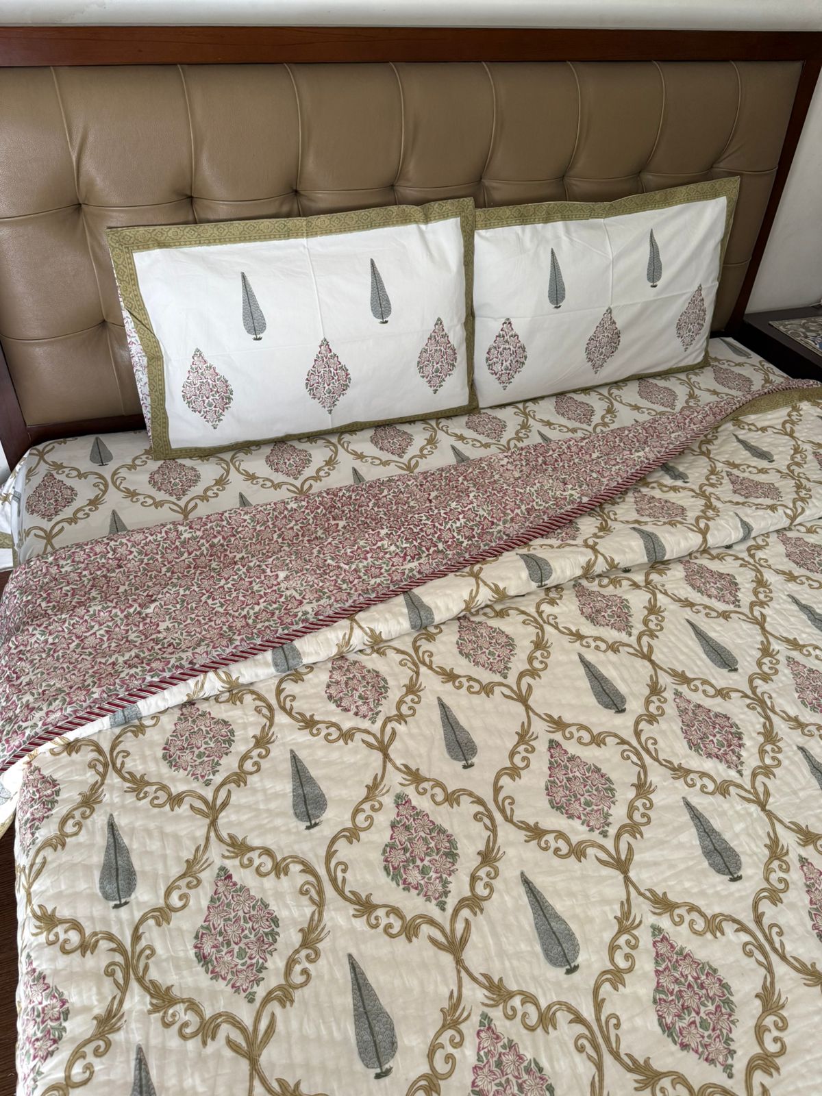 Double Bed Quilts With Matching Bedsheet