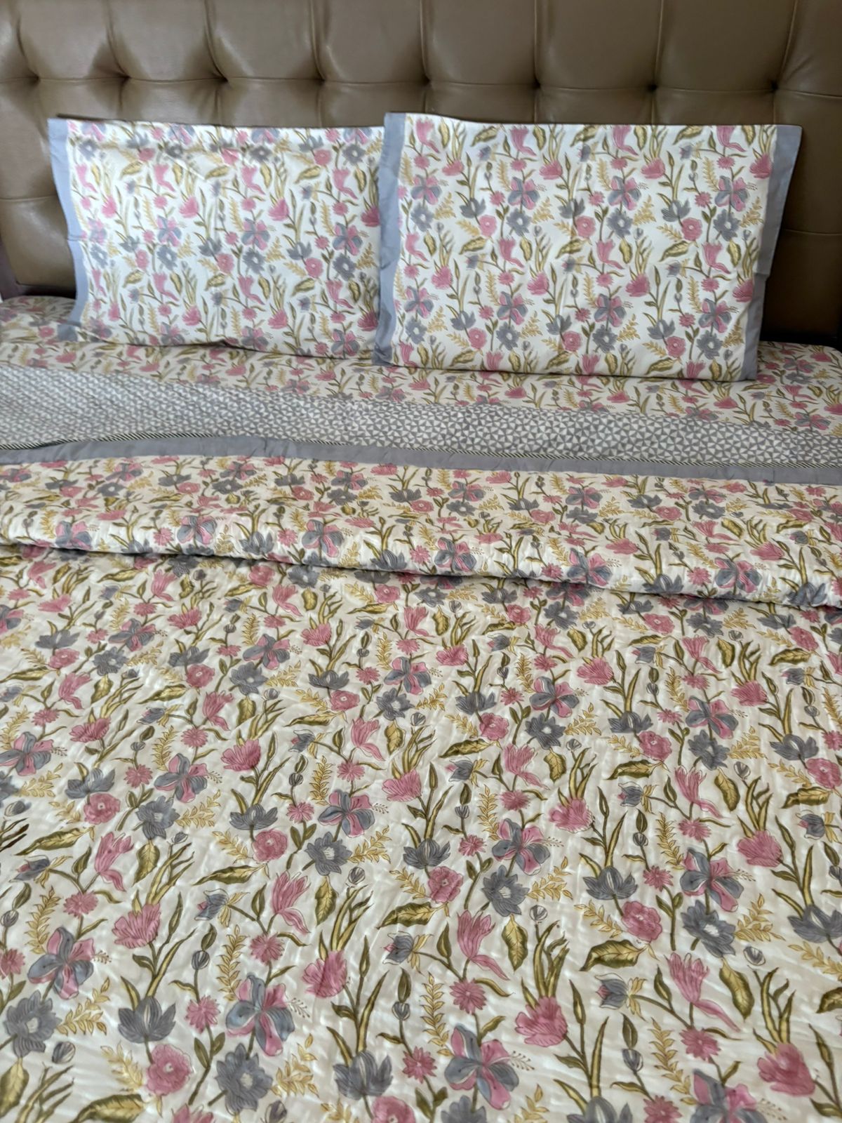 Double Bed Quilts With Matching Bedsheet