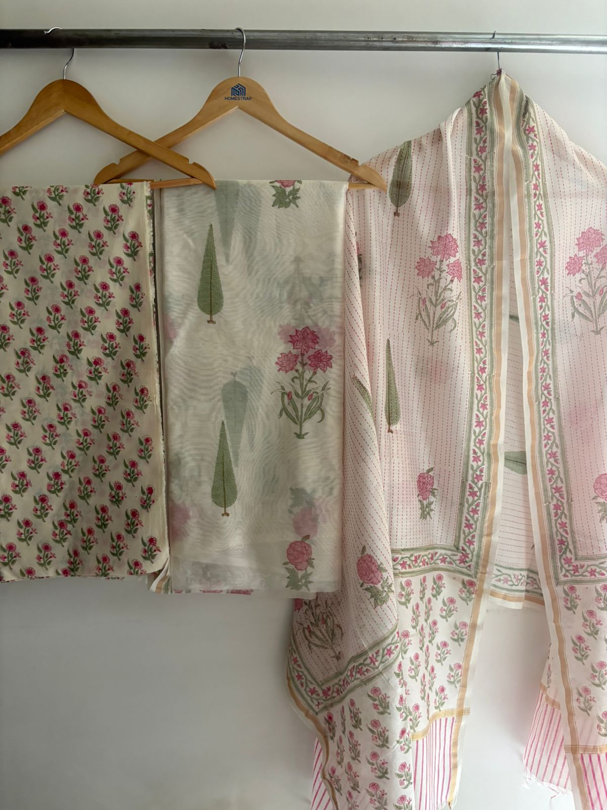 Unstitched Chanderi Suit