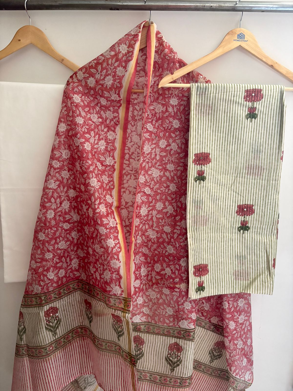 Unstitched Chanderi Suit