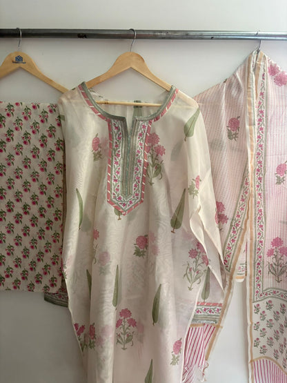 Semistitched Chanderi Suit
