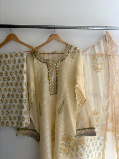 Semistitched Chanderi Suit