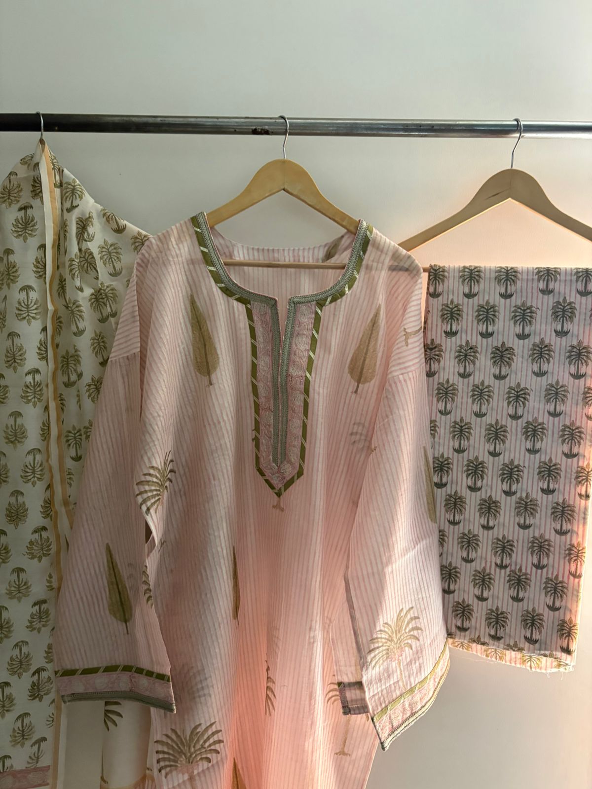 Semistitched Chanderi Suit