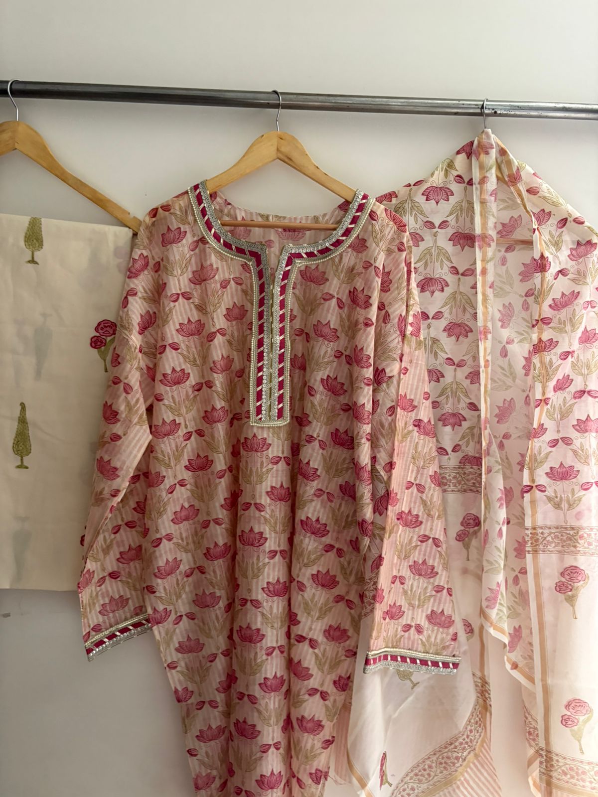 Semistitched Chanderi Suit