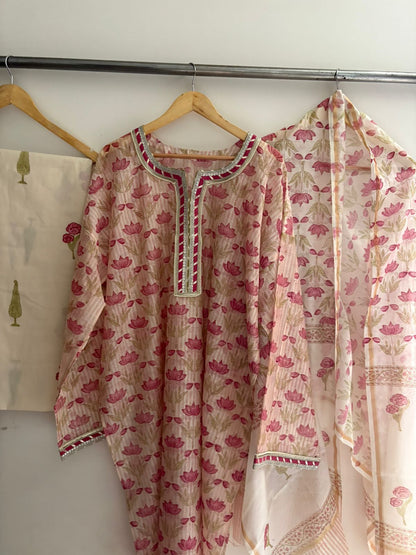 Semistitched Chanderi Suit