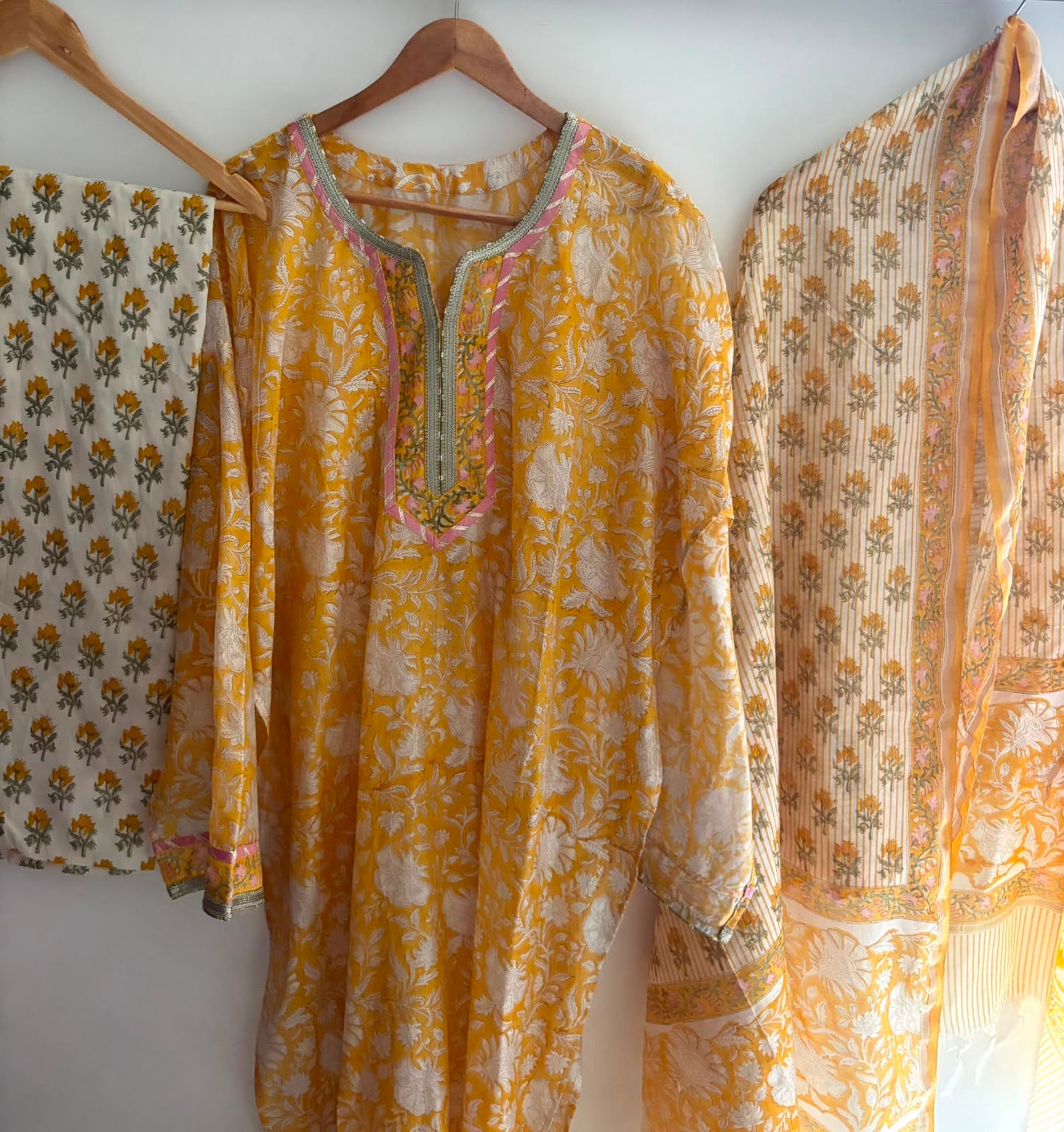 Semistitched Chanderi Suit