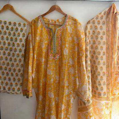 Semistitched Chanderi Suit