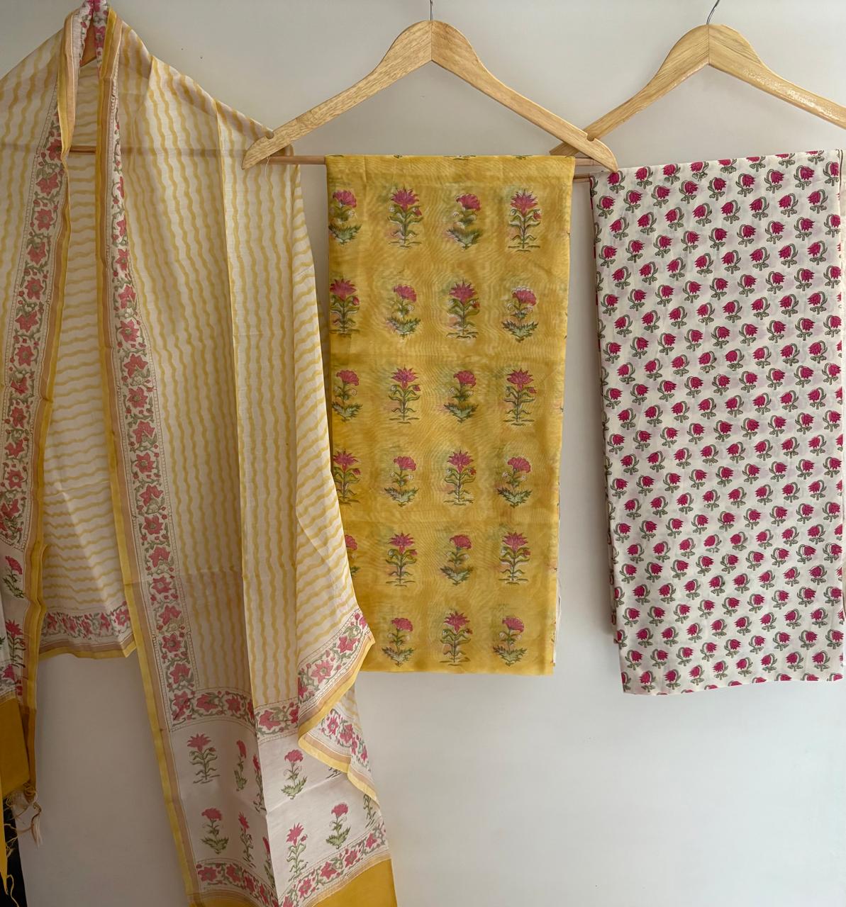 Unstitched Chanderi Suit