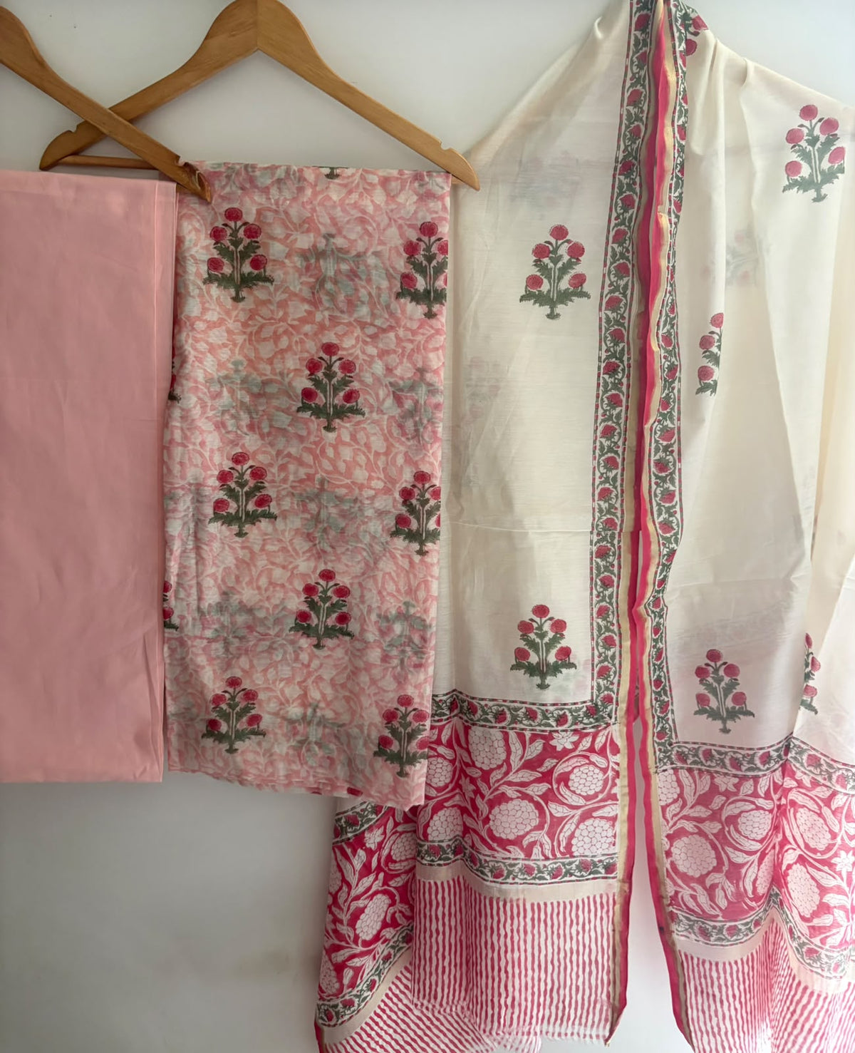 Unstitched Chanderi Suit