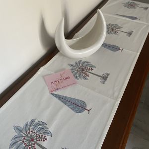 Table Runner