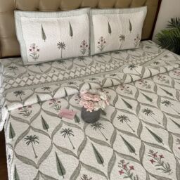 Palm Jaal Quilted Bedcover