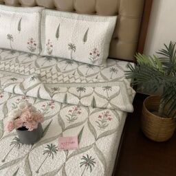 Palm Jaal Quilted Bedcover