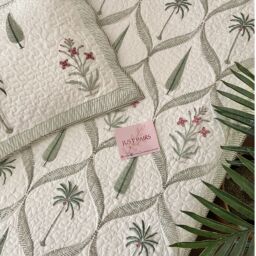 Palm Jaal Quilted Bedcover